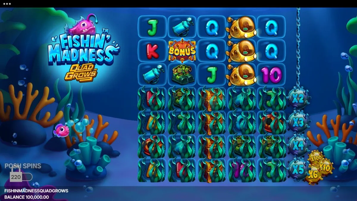 Tampilan visual bawah laut dalam slot Fishin’ Madness Quadgrows dengan simbol ikan dan ranjau laut.